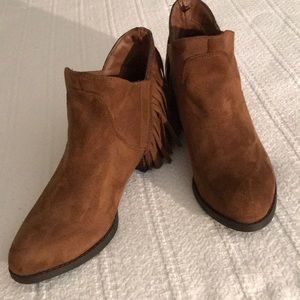 COPY - Shoe boot NEW NEVER WORN